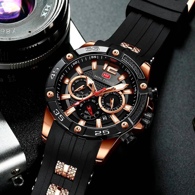 RELOJ MINIFOCUS - NEGRO DORADO